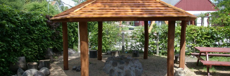 Bålhus lavet i rigtig flot træ